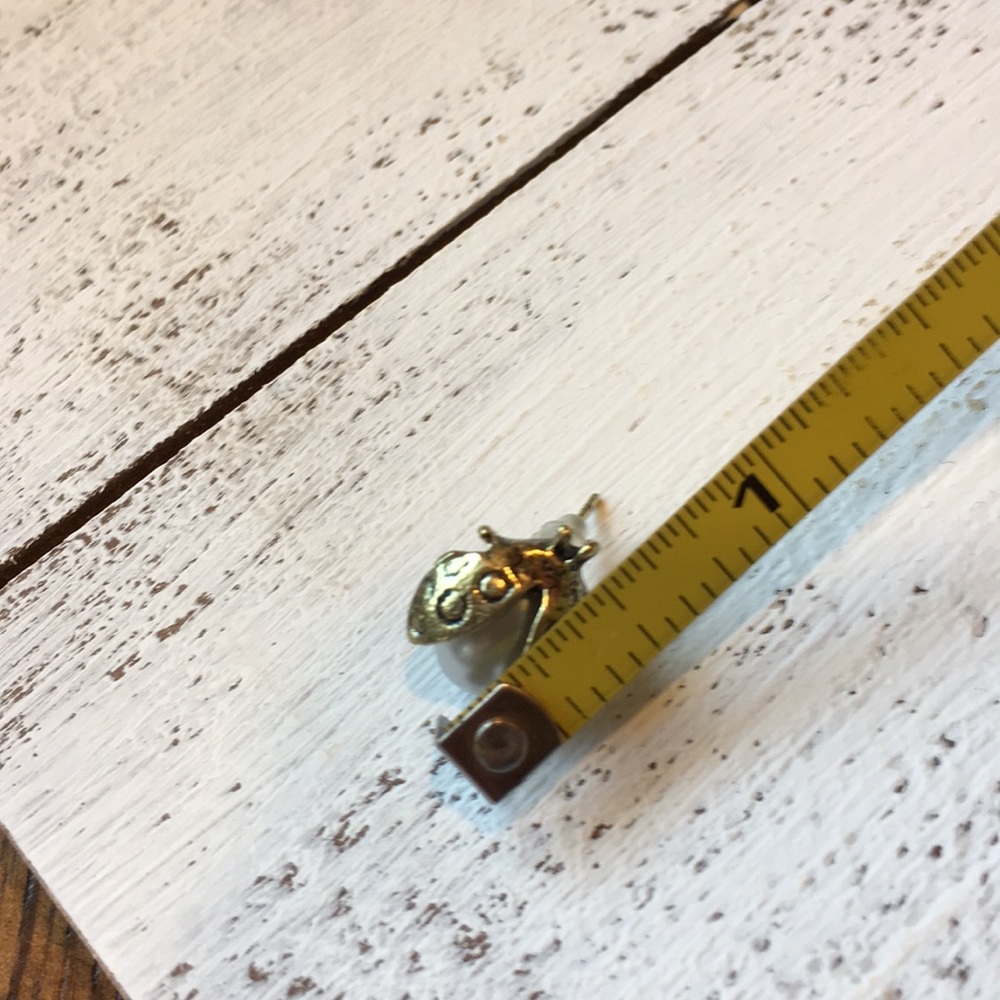 Lady bug Earrings - Picture 8 of 8